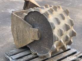 Titan Pad Foot Compaction Wheel To Suit 22-26T Machine - picture0' - Click to enlarge