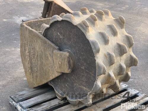 Titan Pad Foot Compaction Wheel To Suit 22-26T Machine