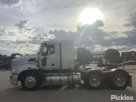 2015 Mack Granite - picture1' - Click to enlarge