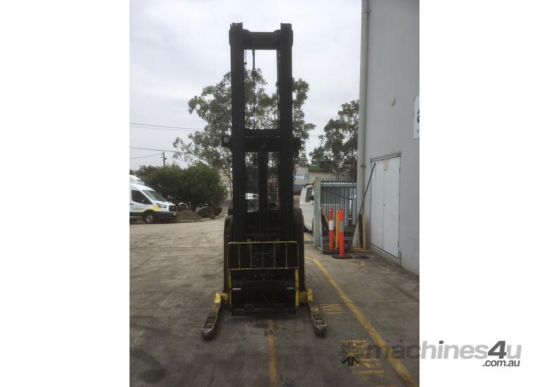 caption 1.59T Battery Electric Stand Up Reach Truck