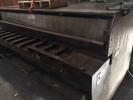 Regal metal guillotine - picture0' - Click to enlarge