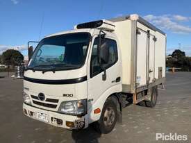 2008 Hino 300 614 - picture0' - Click to enlarge