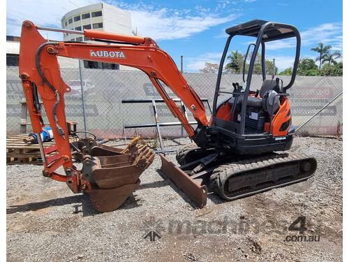 Kubota U25-3 Excavator