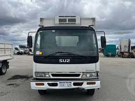 Isuzu FRR 500 - picture0' - Click to enlarge