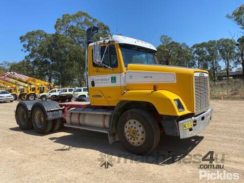 1995 Freightliner FL112