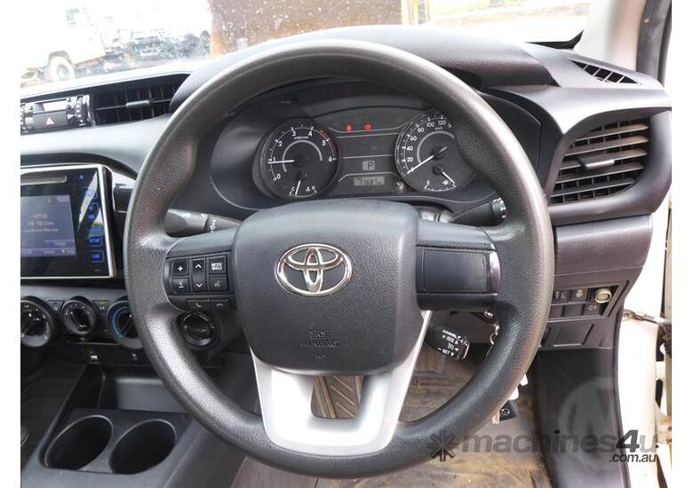 Buy Used Toyota Toyota Hilux GUN TGN 120-130 GUN125R Utes in , - Listed ...