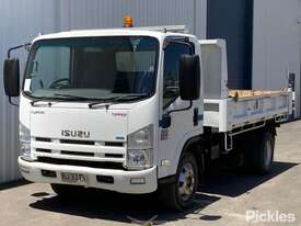 2010 Isuzu NPR 300 MWB - picture0' - Click to enlarge