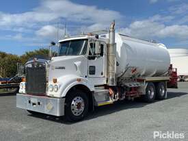 2010 Kenworth T408SAR - picture0' - Click to enlarge