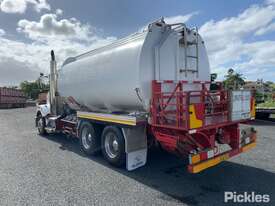 2010 Kenworth T408SAR - picture2' - Click to enlarge