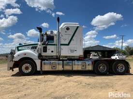 2017 Mack Superliner CLXT - picture1' - Click to enlarge