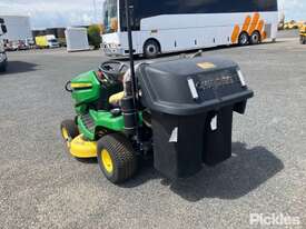 2019 John Deere X350 - picture2' - Click to enlarge