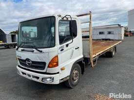 2006 Hino FC4J - picture0' - Click to enlarge