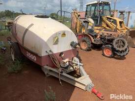 Croplands Cropliner 3500 Tow Behind Spray Tank - picture0' - Click to enlarge