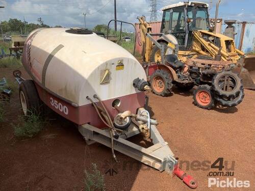 Croplands Cropliner 3500 Tow Behind Spray Tank