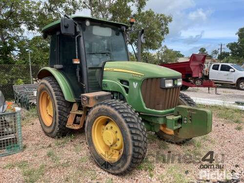 2016 John Deere 5105M