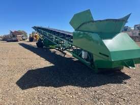 2013 McCloskey radial conveyor - picture0' - Click to enlarge