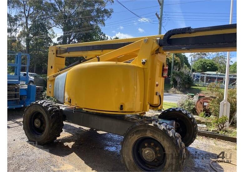 caption 2012 Haulotte HA260PX Articulationg Boom Lift