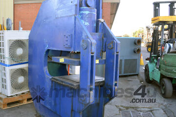Hydraulic C Press 300mm bore ram with separate 11kW Power Pack - #6 USED Hydraulic C Press 300mm bore ram with separate 11kW Power Pack - #6 USED