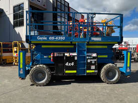 Genie GS4390 Diesel Scissor Lift - picture0' - Click to enlarge