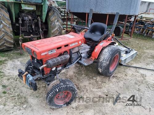 Kubota B7100 Tractor and Slasher