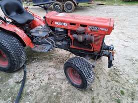 Kubota B7100 Tractor and Slasher - picture2' - Click to enlarge