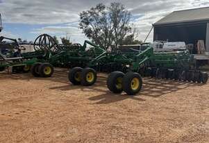 2020 John Deere 1830 Air Drills 2020 John Deere 1830 Air Drills