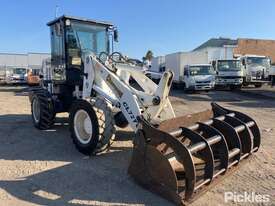 2015 Champion CL72 Articulated Wheel Loader - picture0' - Click to enlarge