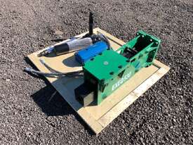 Skid Steer Post Driver - picture0' - Click to enlarge