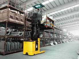 Hyundai Warehouse Stock Order Picker: 1-1.3T Model 10BOP-7 - picture0' - Click to enlarge