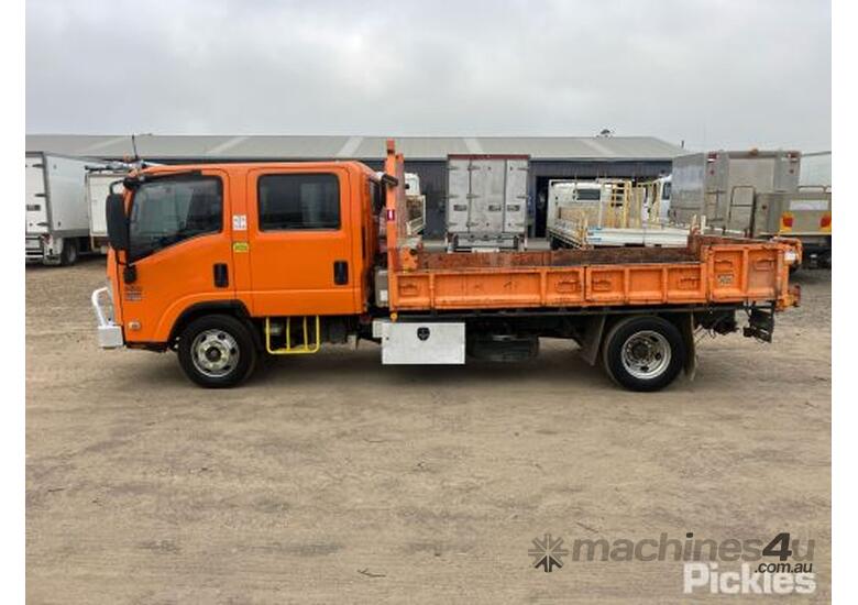 Buy Used 2012 Isuzu Npr300 Refrigerated Truck In Listed On Machines4u