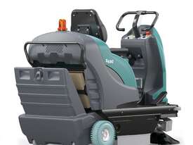 TENNANT - S680 Compact Battery Ride-On Sweeper - picture1' - Click to enlarge