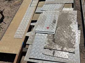 Aluminium Tread Plates - picture0' - Click to enlarge