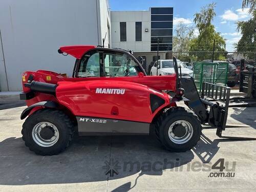 caption Manitou MTX-625 Telehandler – 2.5T for Construction & Agriculture!
