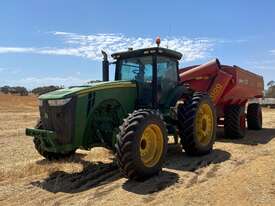 John Deere 8235R CAB Tractor - FOR AUCTION! - picture1' - Click to enlarge