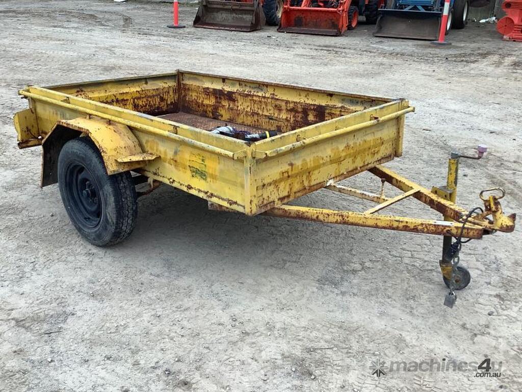 Buy Used 2000 ATA Trailers 2000 ATA Trailers 7x4 Single Axle Box ...