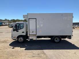 2018 Hino 300 series Refrigerated Pantech - picture2' - Click to enlarge