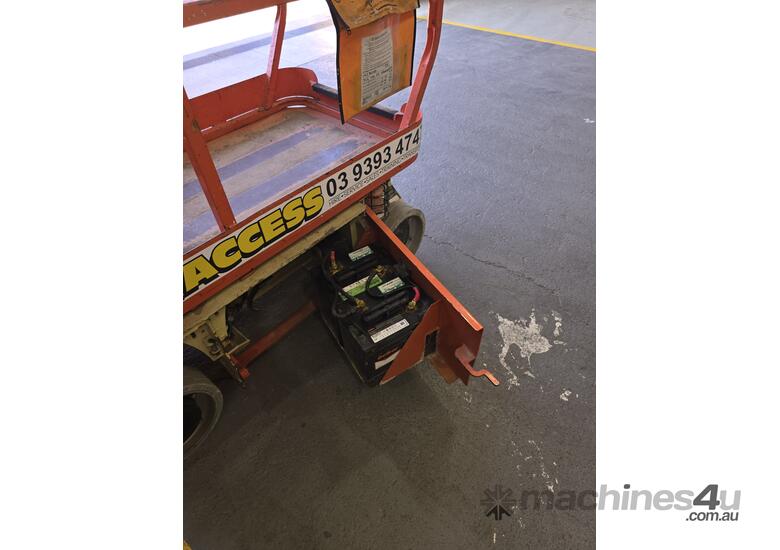 JLG 1230 ES Electric drive vertical mast lift
