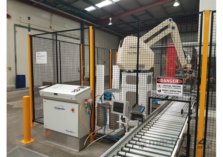 caption FUJI EC-171 Robotic Palletizer