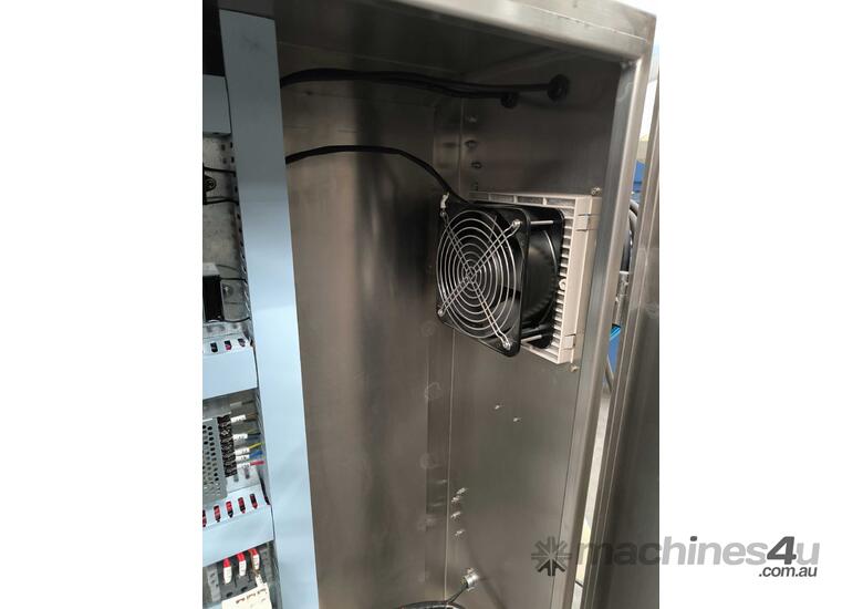 caption VFFS up to 5kg bags filling machine. 730mm wide. All servo motor.