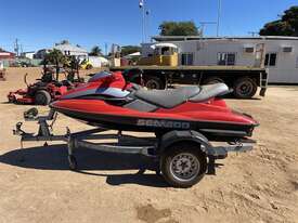 2001 SEA DOO BOMBARDIER JETSKI - picture2' - Click to enlarge