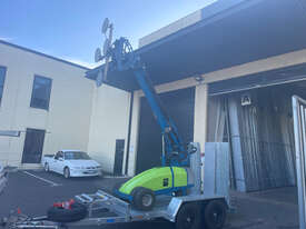 WINLET 575 GLASS HANDLING LIFT - picture2' - Click to enlarge