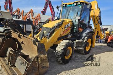   JCB 3CX ECO BACKHOE LOADER WITH HITCH, 5 X BUCKETS, 4 IN 1 , FORKS AND LOW 3035 HOURS