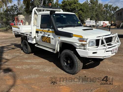 2011 TOYOTA LANDCRUISER WORKMATE UTE