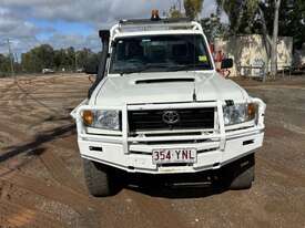 2011 TOYOTA LANDCRUISER WORKMATE UTE - picture0' - Click to enlarge