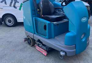 Tennant   T16 Ride On Scrubber