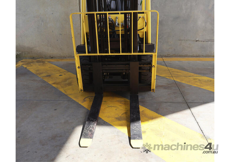 2.5T Counterbalance Forklift 