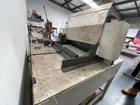 Electric Paper Guillotine - picture0' - Click to enlarge