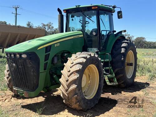 JOHN DEERE 8130 