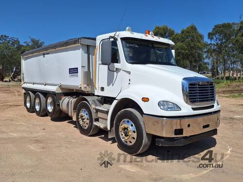 2018 Freightliner CL 112 Tipper