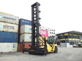 9.0T Diesel Empty Container Handler - picture0' - Click to enlarge